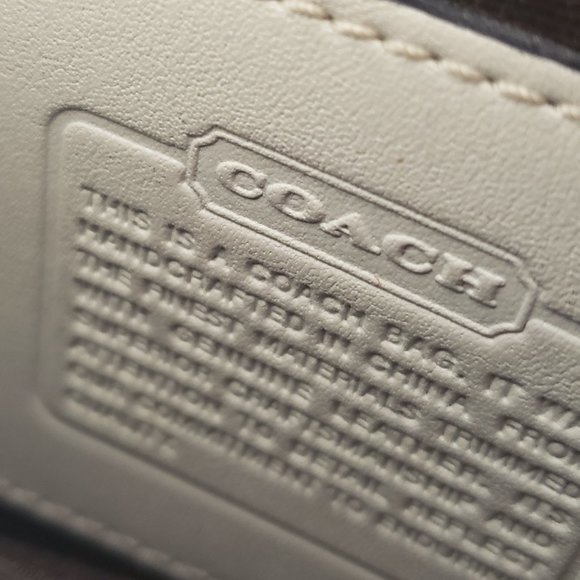 LIKE NEW - COACH Crossbody Messenger Bag - Picture 4 of 8